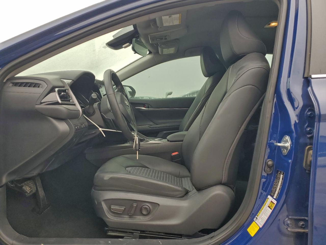 2024 TOYOTA CAMRY SE photo 13