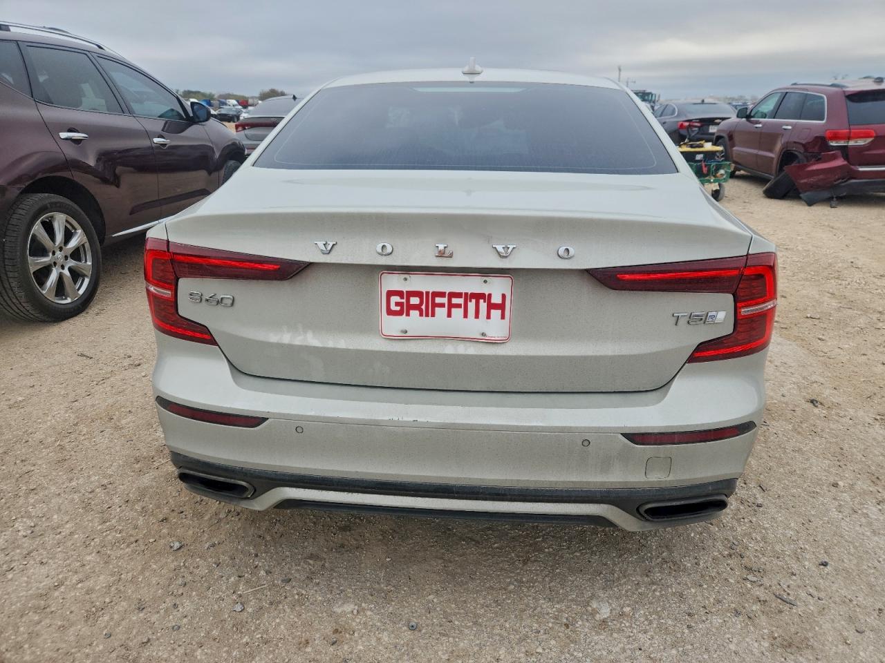 2019 VOLVO S60 T5 R-DESIGN photo 6