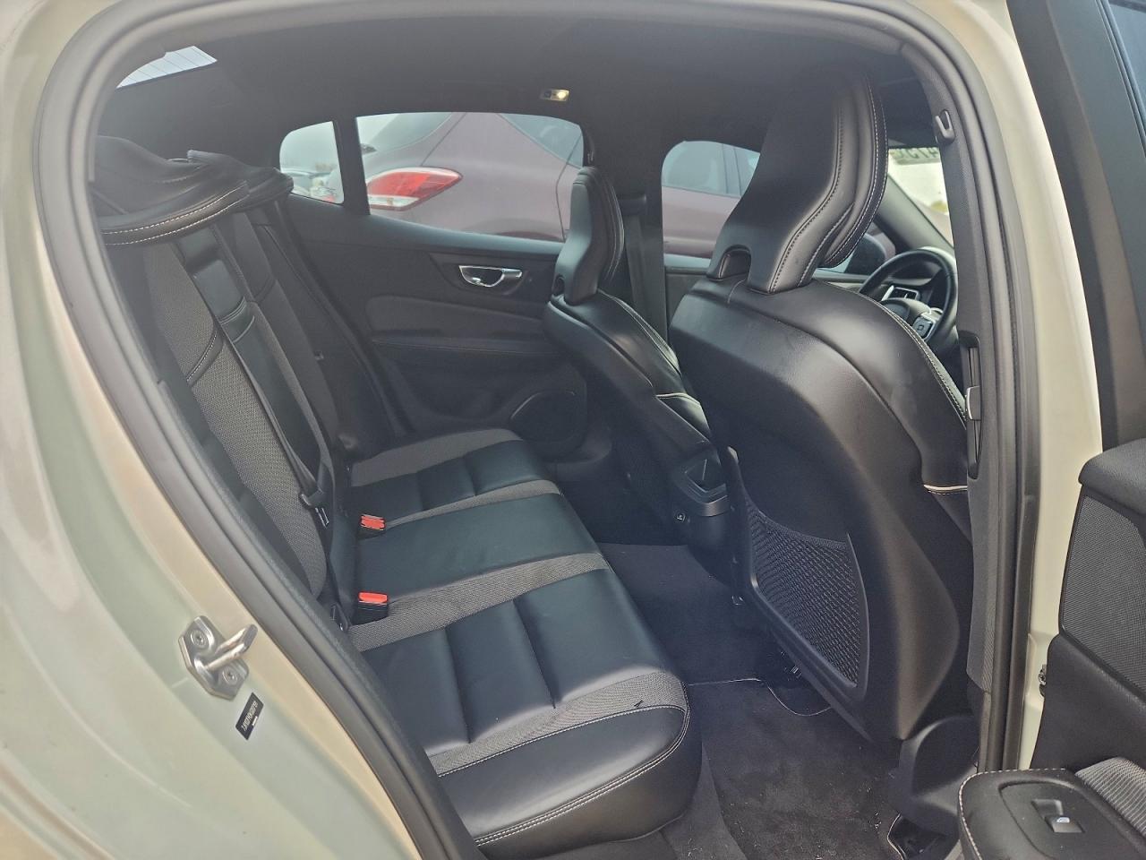2019 VOLVO S60 T5 R-DESIGN photo 10