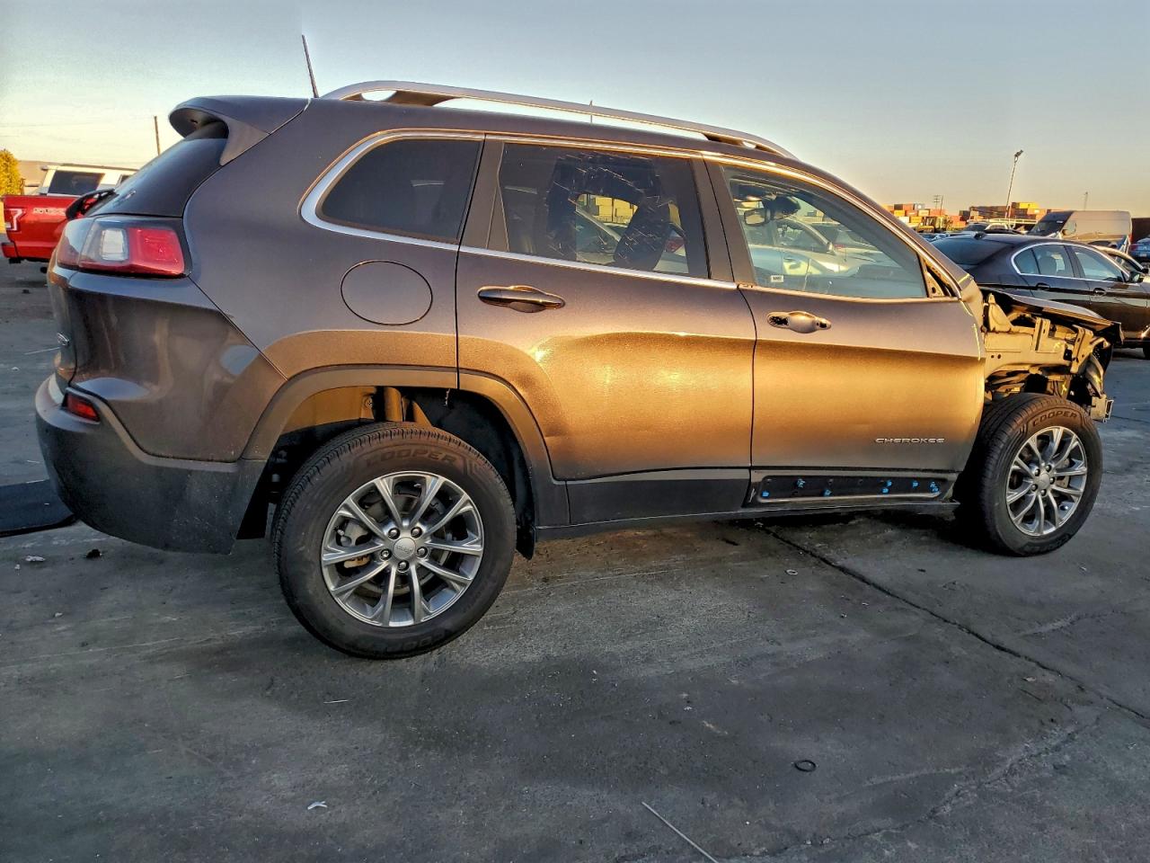 2021 JEEP CHEROKEE LATITUDE PLUS photo 3