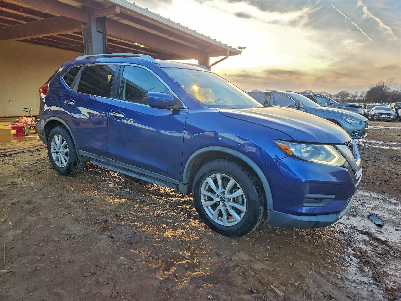 2018 NISSAN ROGUE SV photo 7