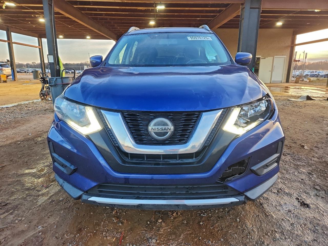 2018 NISSAN ROGUE SV photo 9