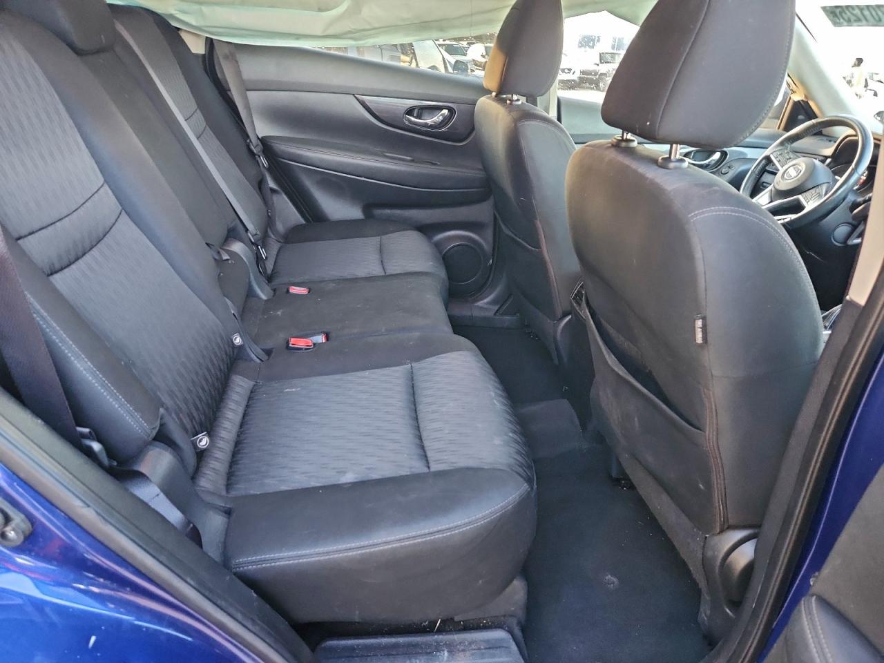 2018 NISSAN ROGUE SV photo 21