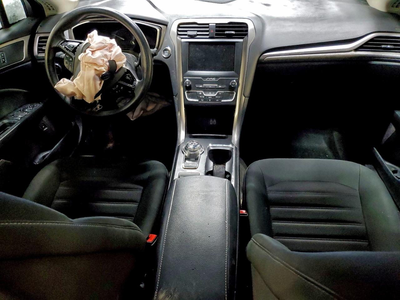 2019 FORD FUSION SE photo 15