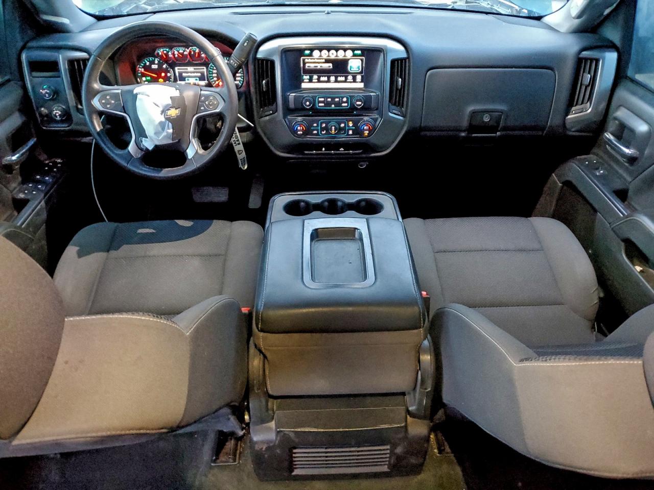 2018 CHEVROLET SILVERADO K1500 LT photo 8