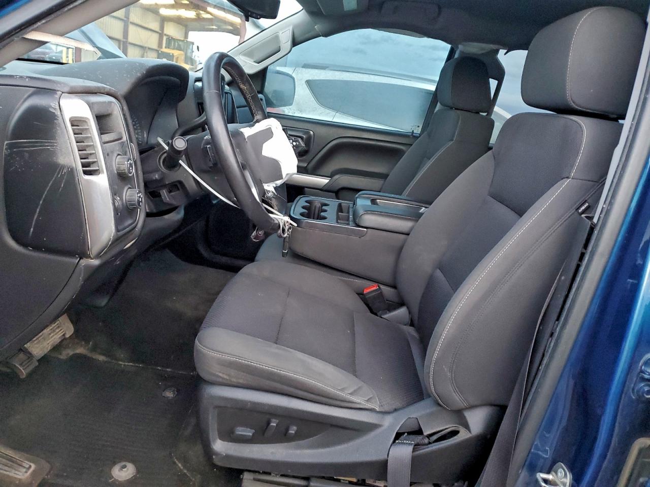 2018 CHEVROLET SILVERADO K1500 LT photo 7