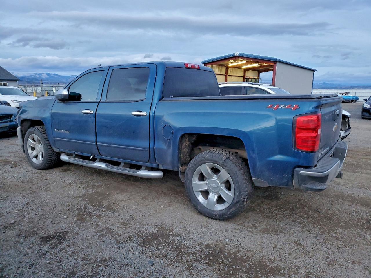 2018 CHEVROLET SILVERADO K1500 LT photo 2