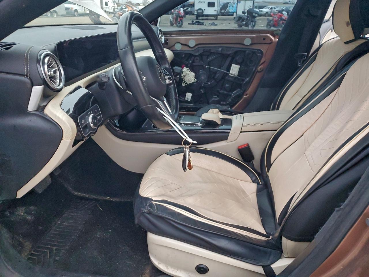 2021 MERCEDES-BENZ CLA 250 photo 13