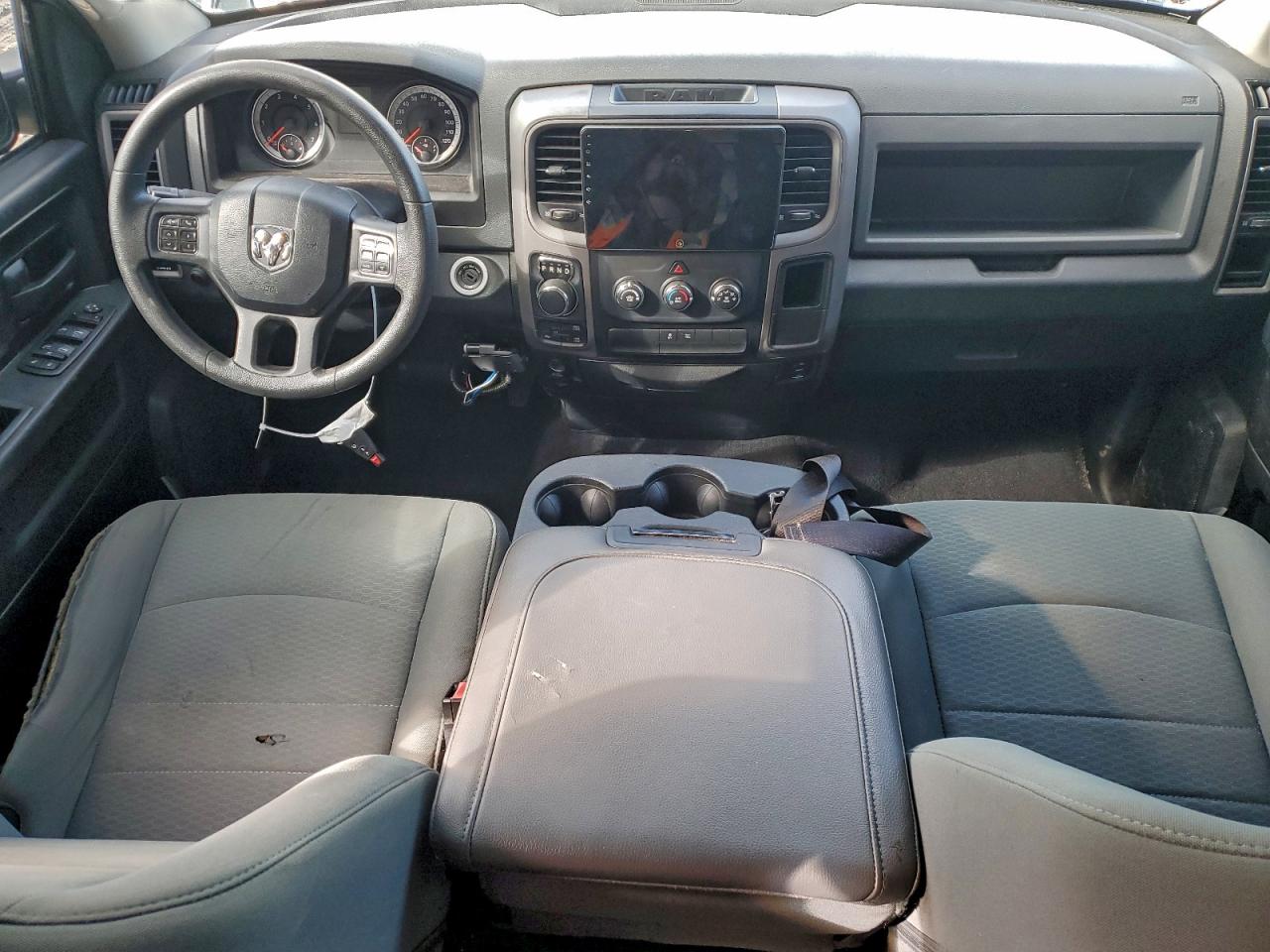 2015 RAM 1500 ST photo 22