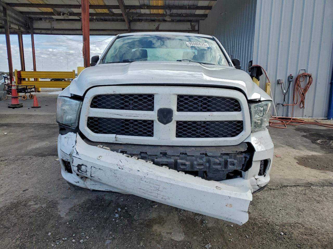 2015 RAM 1500 ST photo 13