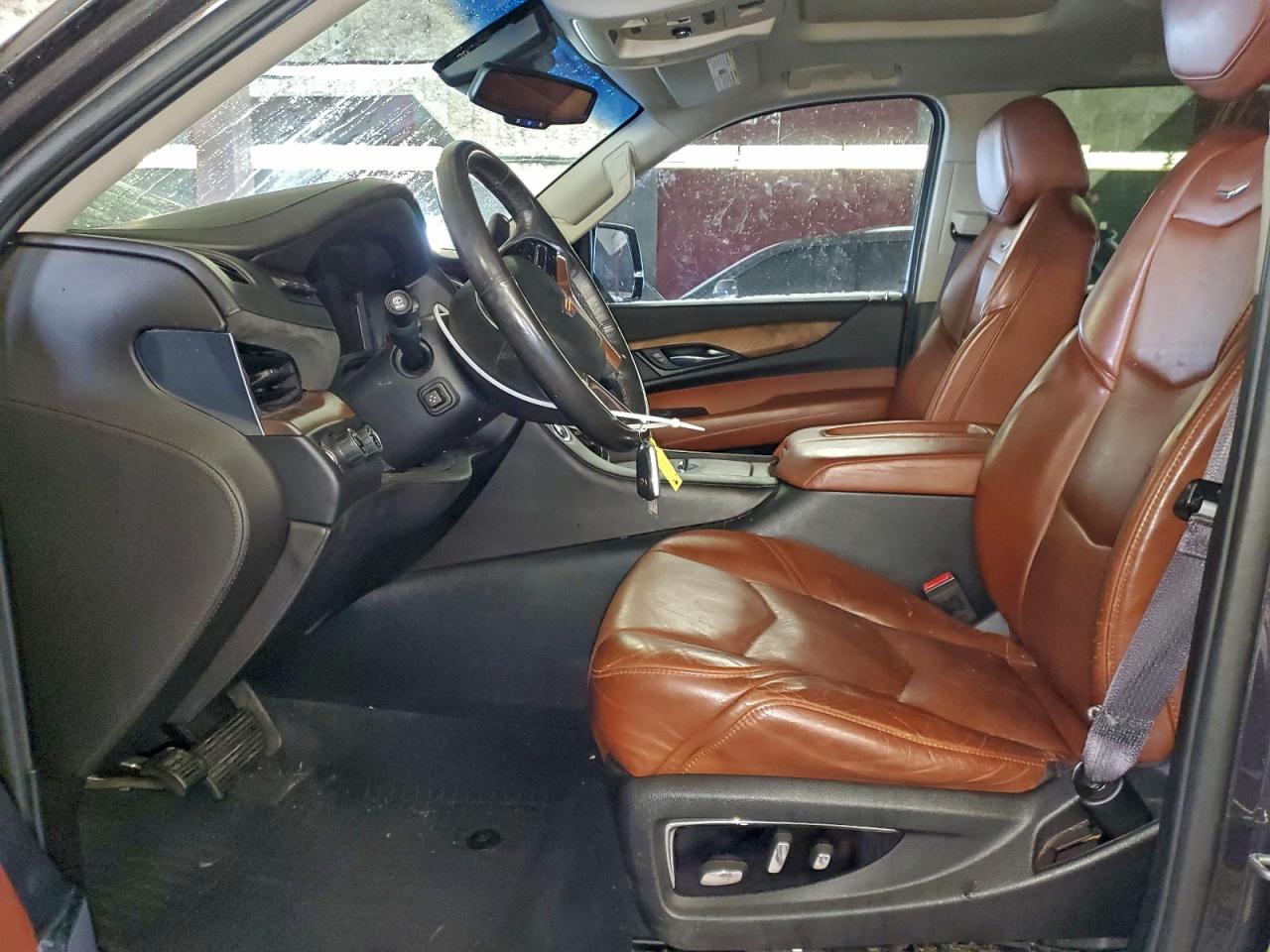 2015 CADILLAC ESCALADE LUXURY photo 7