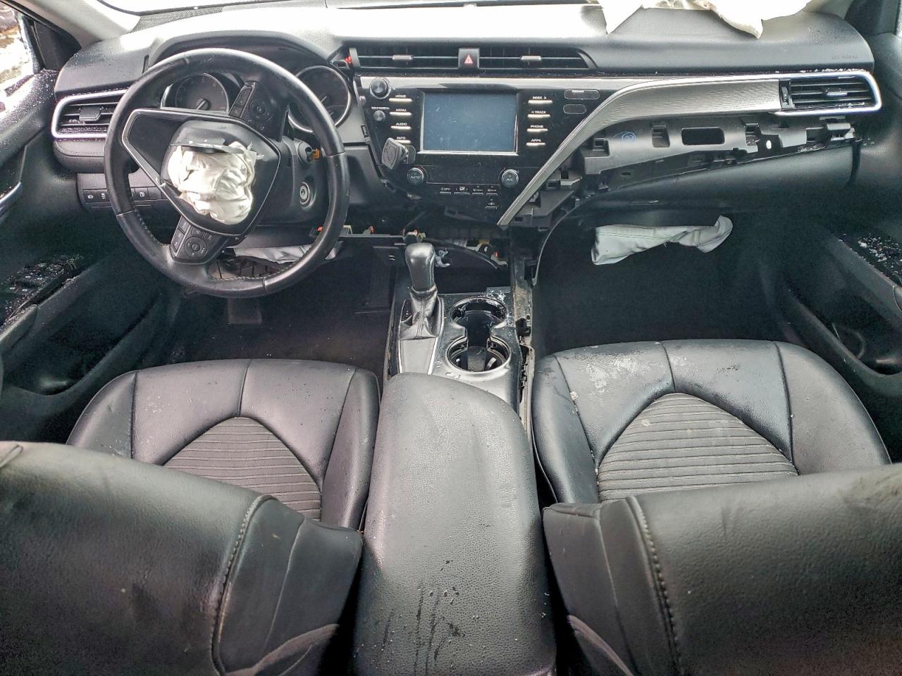 2018 TOYOTA CAMRY SE photo 22