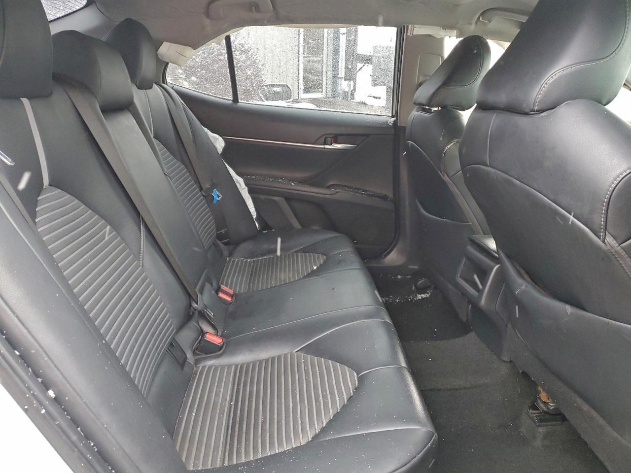 2018 TOYOTA CAMRY SE photo 28
