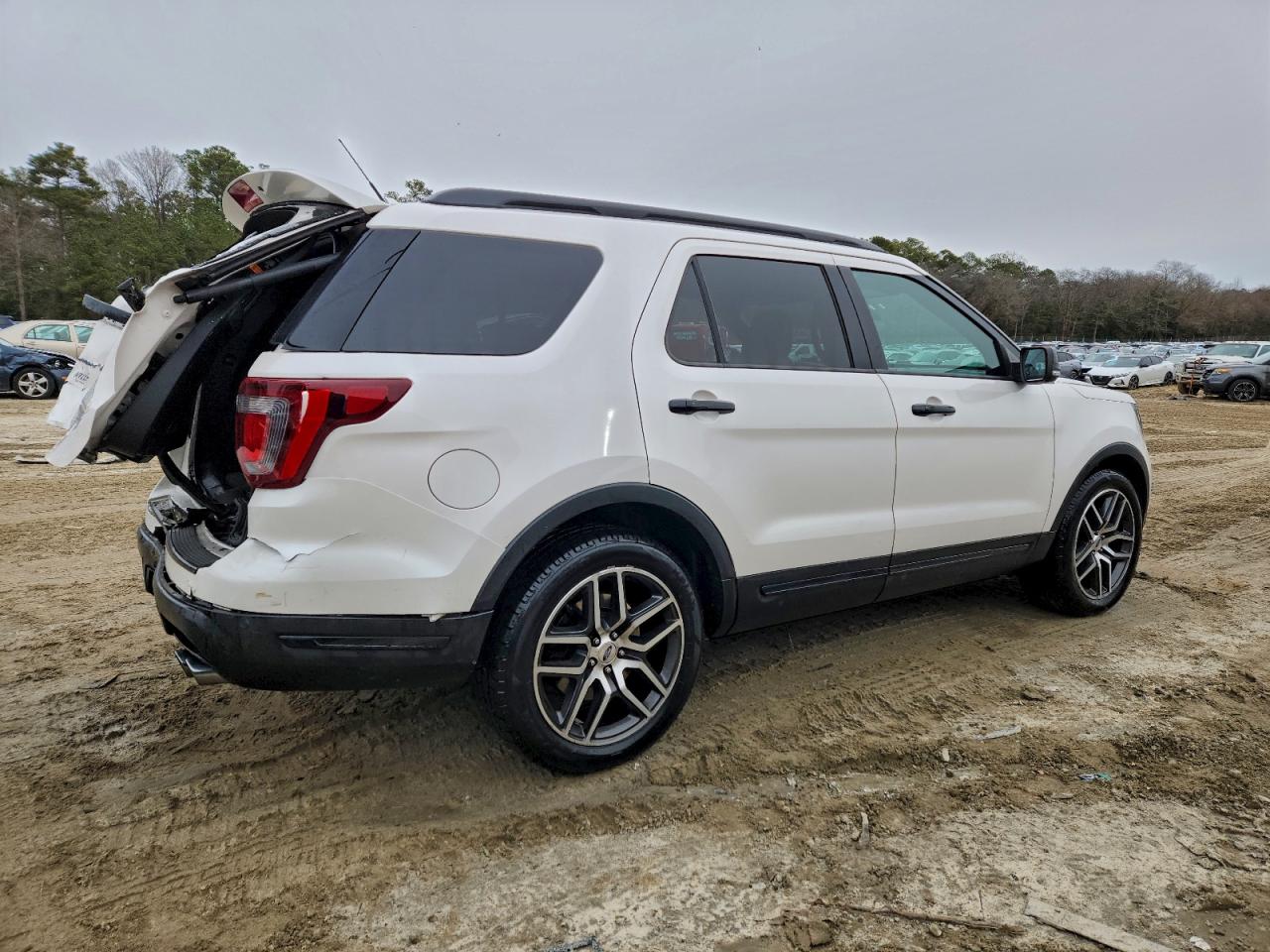 2018 FORD EXPLORER SPORT photo 3