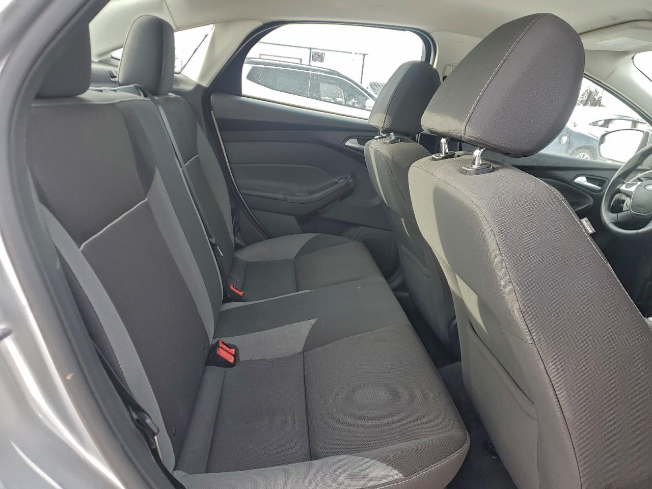 2013 FORD FOCUS photo 28