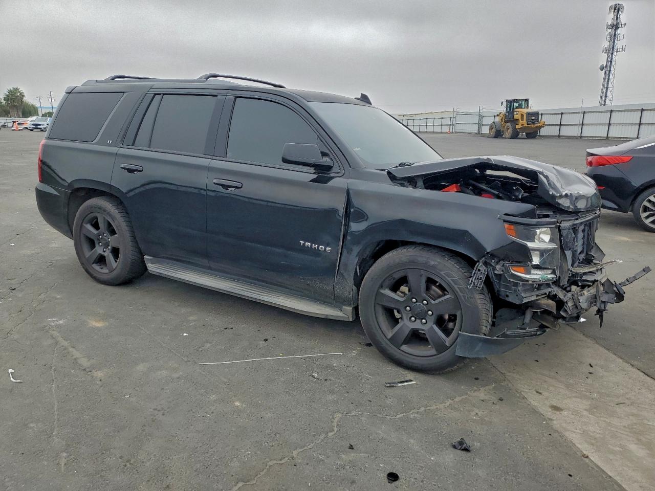 2017 CHEVROLET TAHOE C1500 LT photo 4