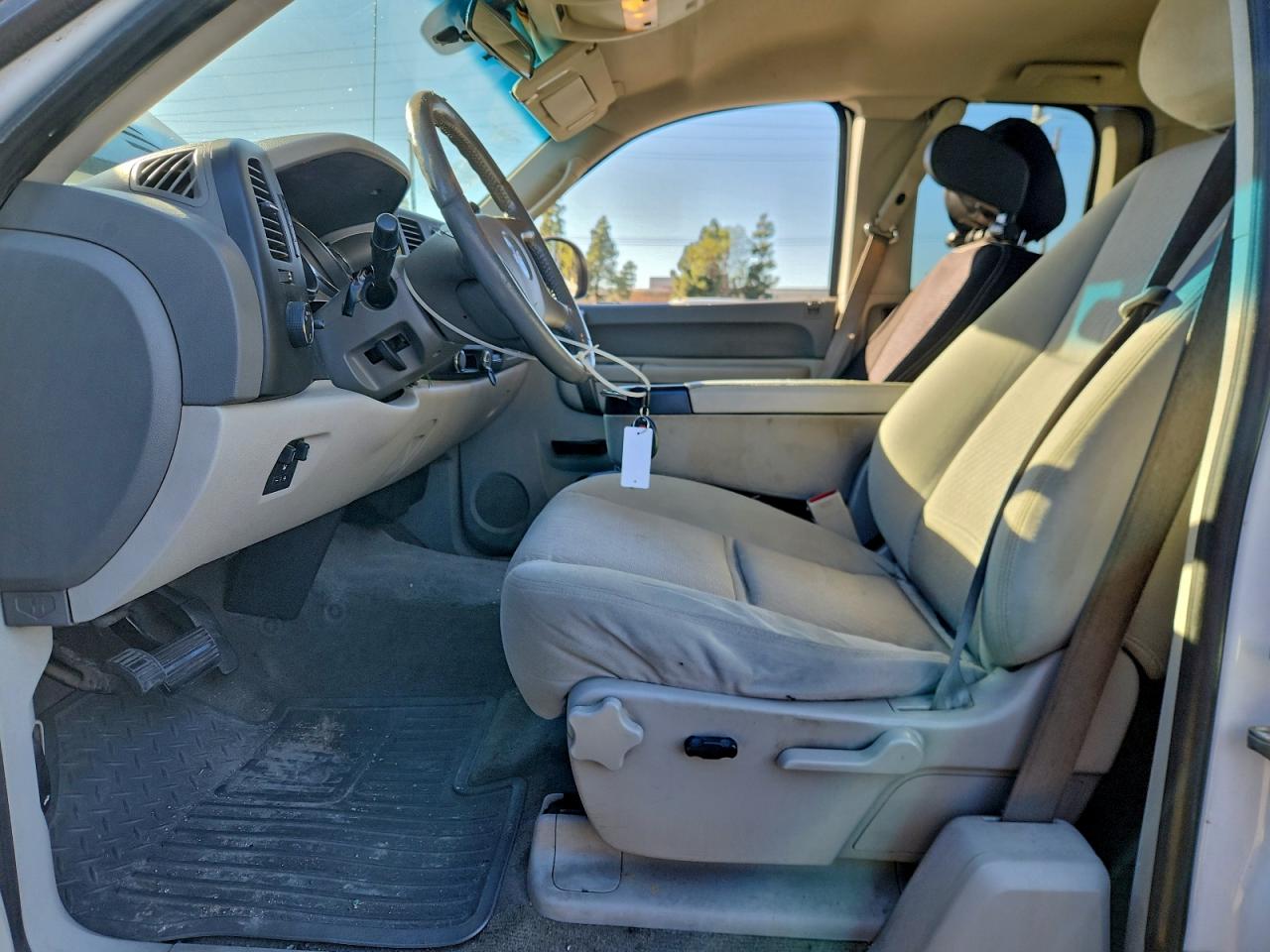 2012 GMC SIERRA C2500 SLE photo 13