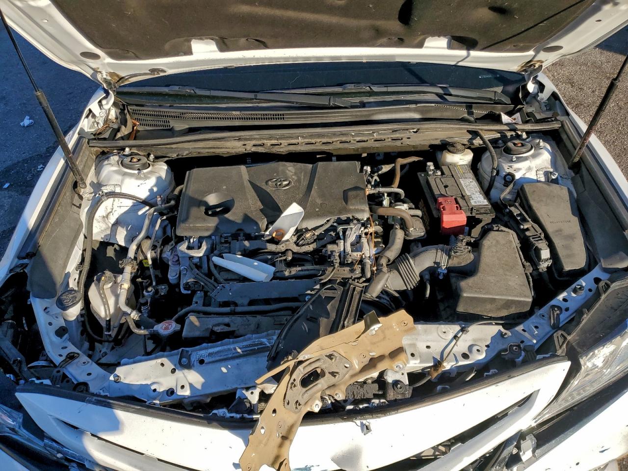 2020 TOYOTA CAMRY XSE photo 31
