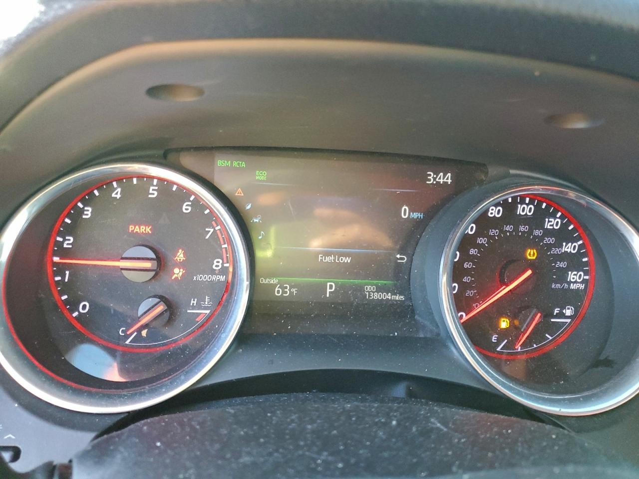 2020 TOYOTA CAMRY XSE photo 25