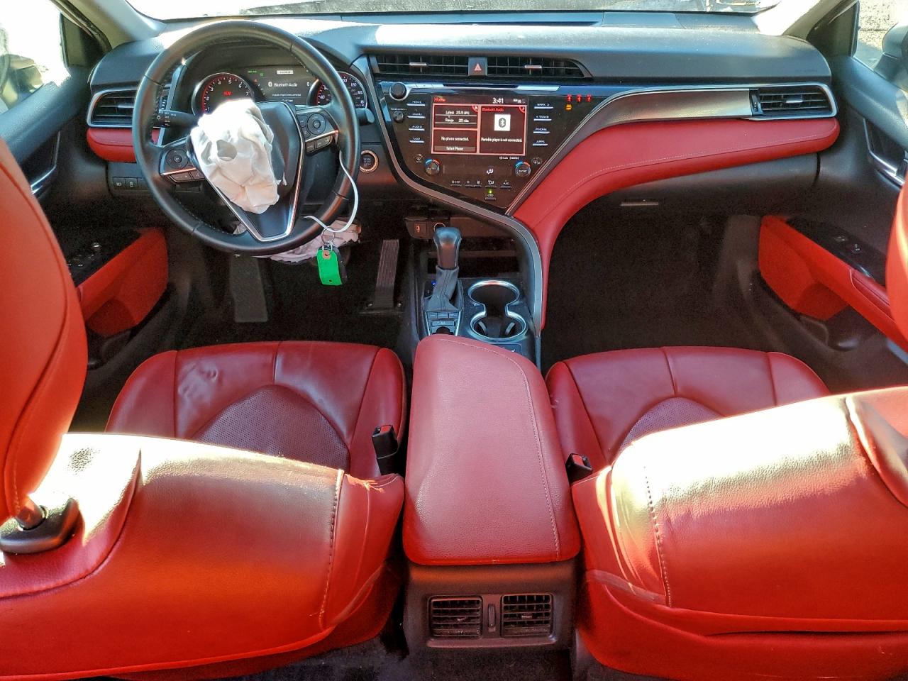 2020 TOYOTA CAMRY XSE photo 22