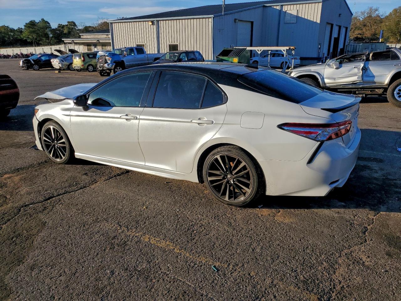 2020 TOYOTA CAMRY XSE photo 4