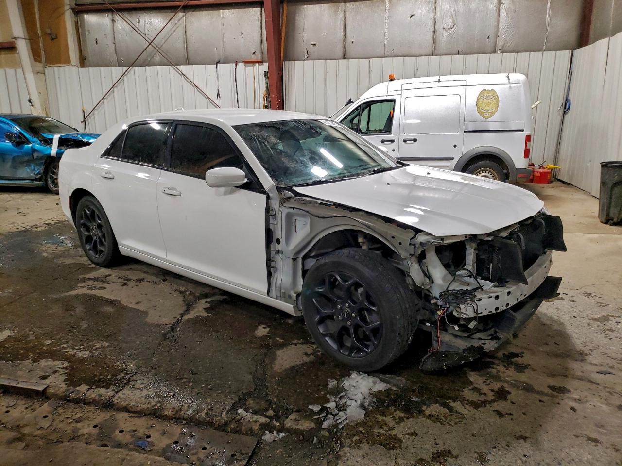 2019 CHRYSLER 300 S photo 4