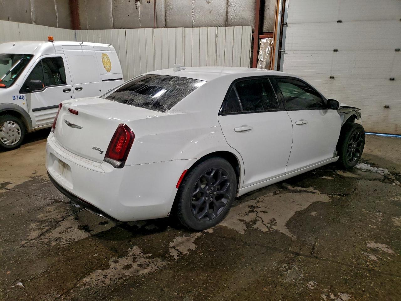 2019 CHRYSLER 300 S photo 3