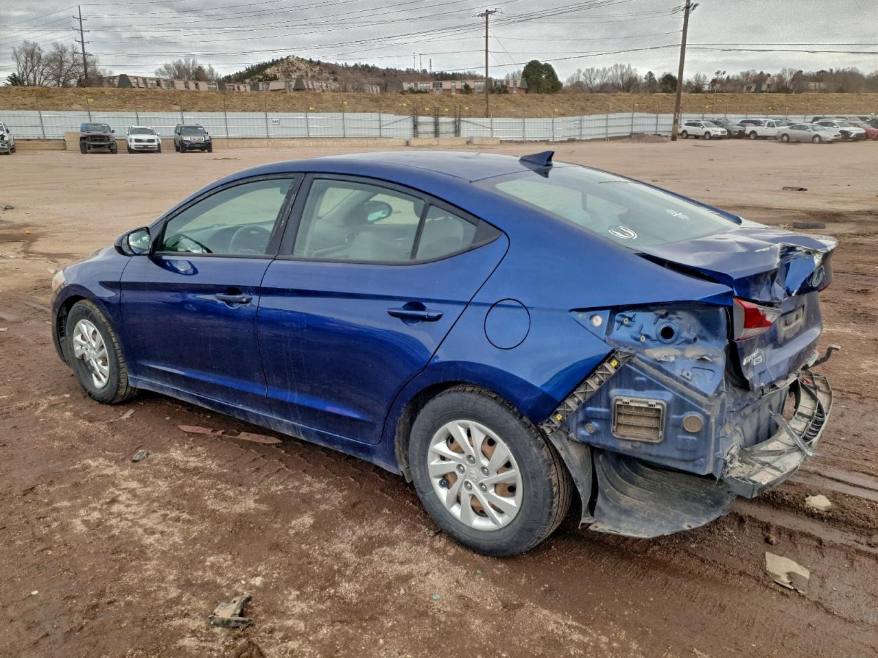 2017 HYUNDAI ELANTRA SE photo 2