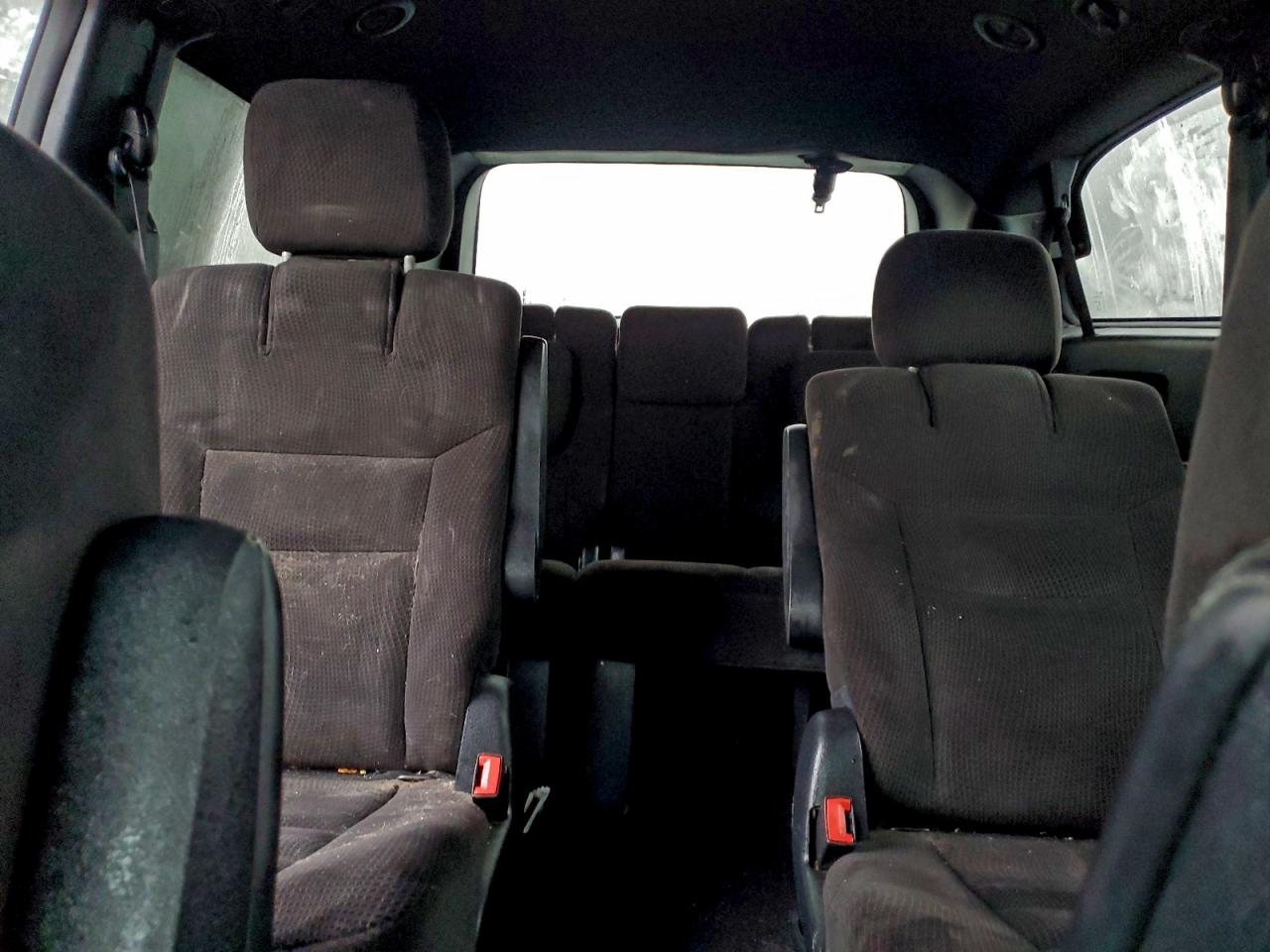 2015 DODGE GRAND CARAVAN SE photo 10