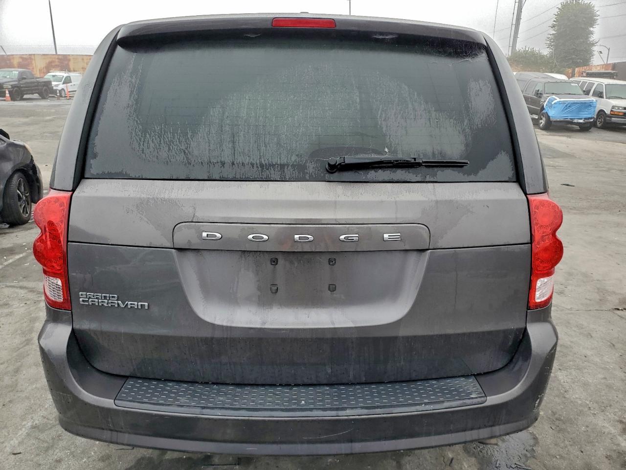 2015 DODGE GRAND CARAVAN SE photo 6