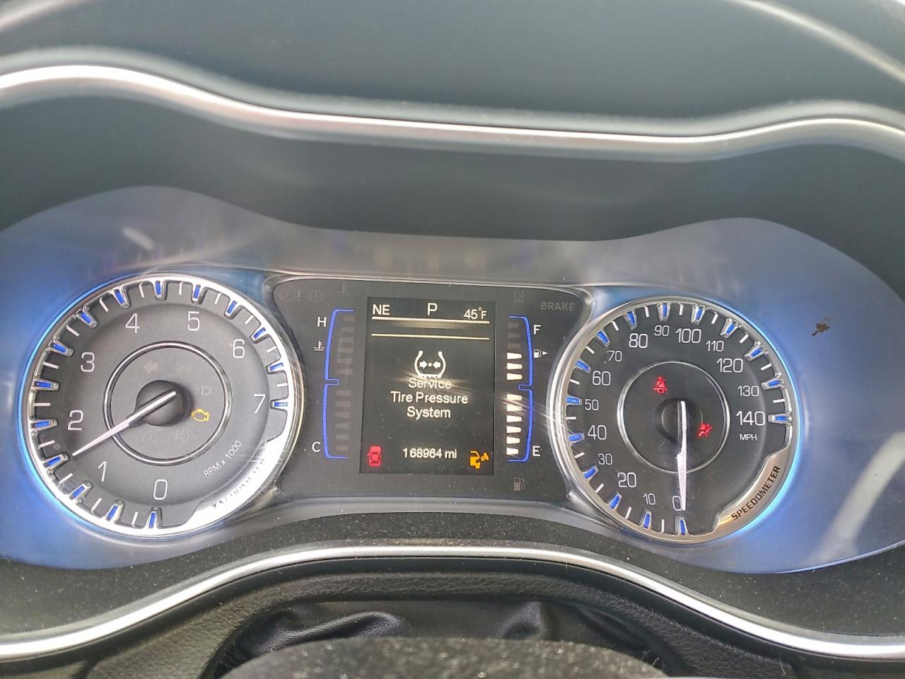 2015 CHRYSLER 200 LIMITED photo 9