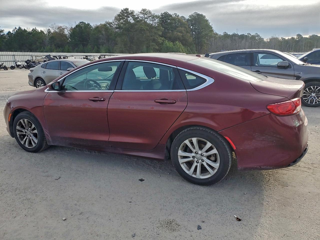 2015 CHRYSLER 200 LIMITED photo 2