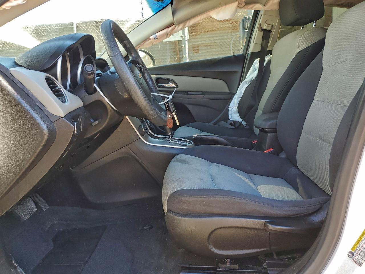 2016 CHEVROLET CRUZE photo 7