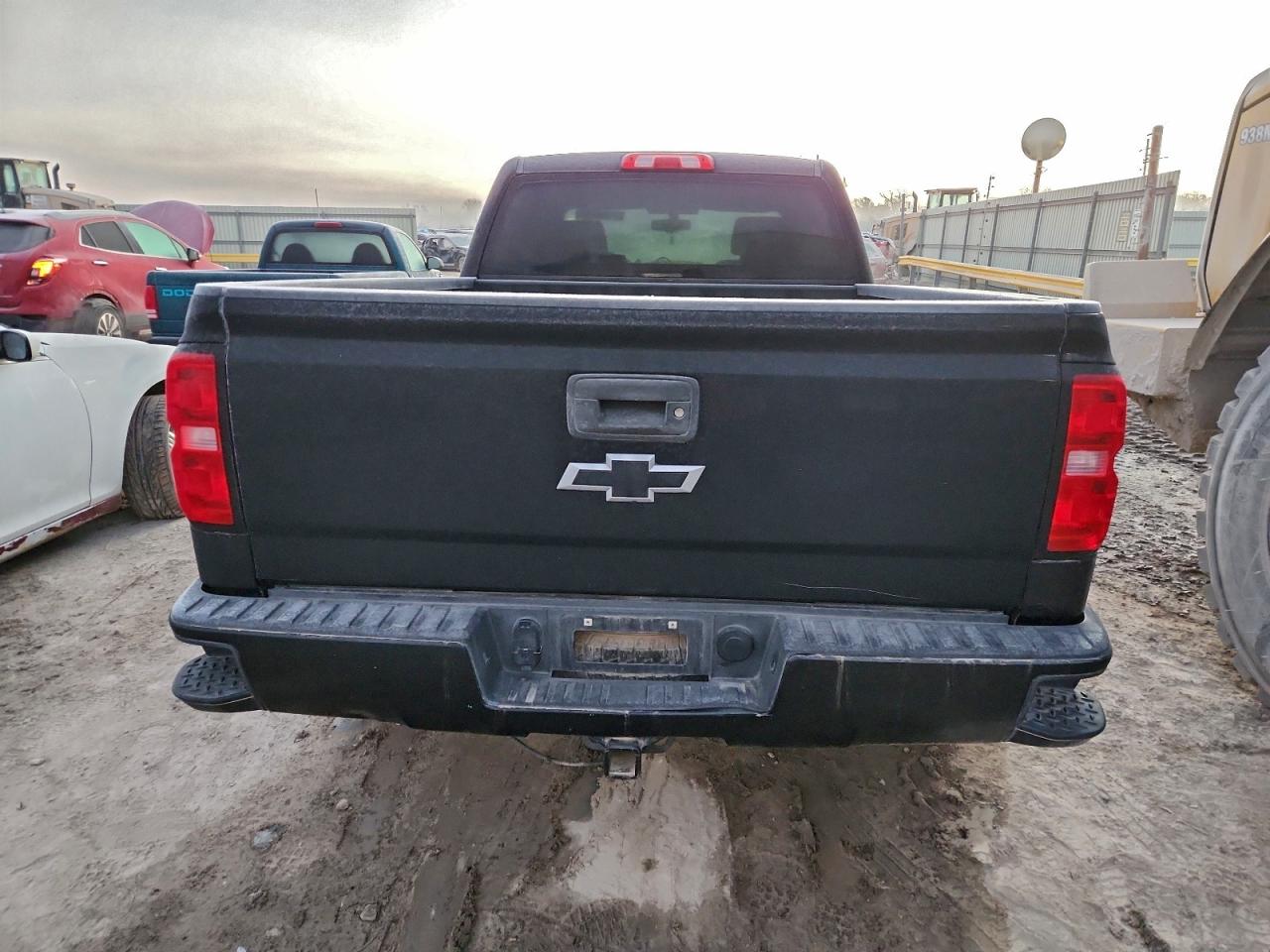 2016 CHEVROLET SILVERADO K1500 LT photo 6
