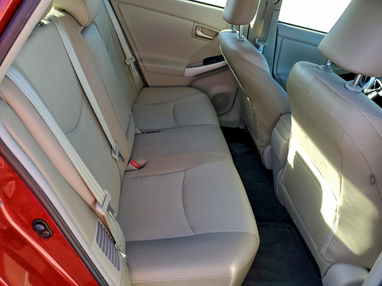 2013 TOYOTA PRIUS photo 19