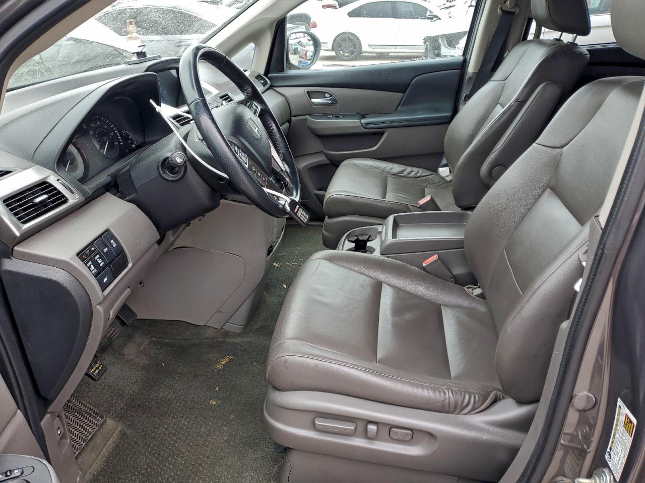 2016 HONDA ODYSSEY EXL photo 13