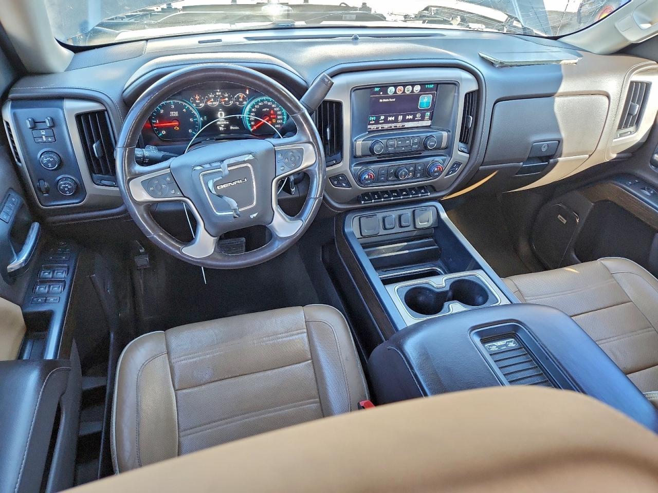 2017 GMC SIERRA K1500 DENALI photo 8