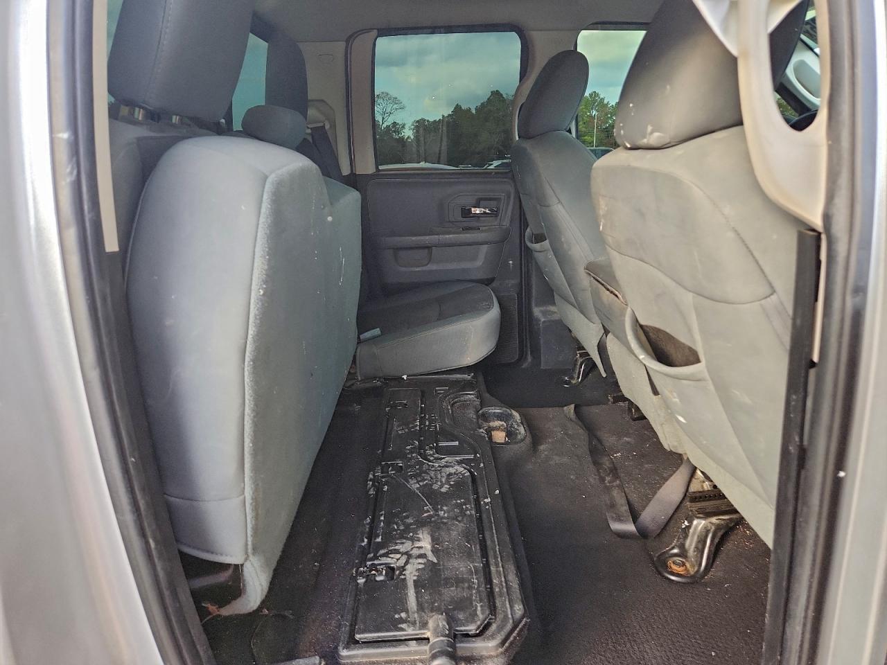 2014 RAM 1500 SLT photo 28