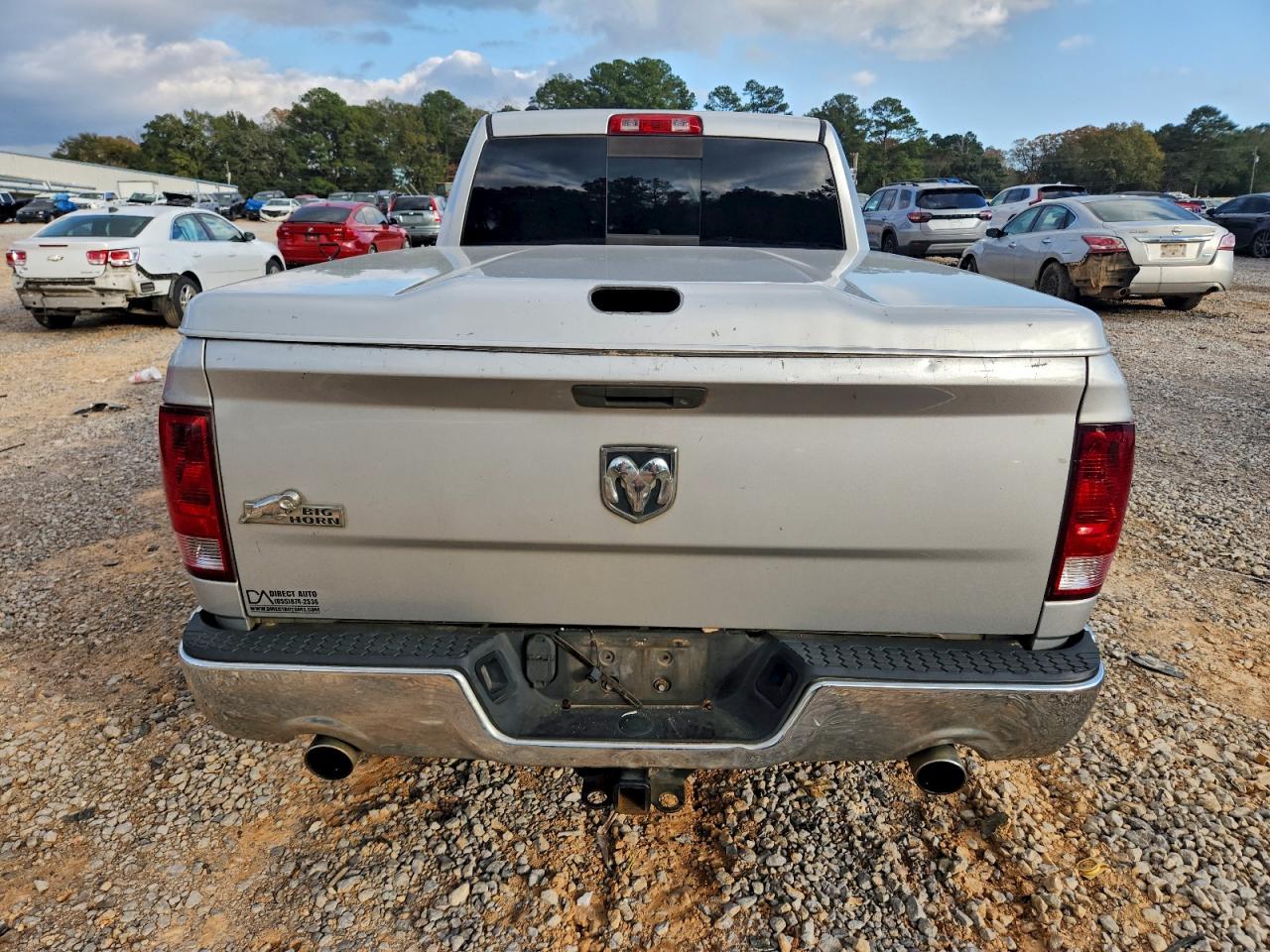 2014 RAM 1500 SLT photo 16