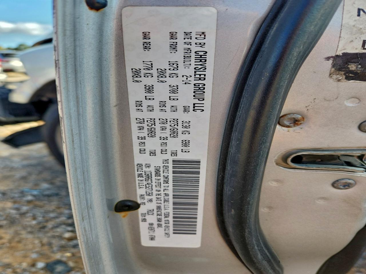 2014 RAM 1500 SLT photo 34