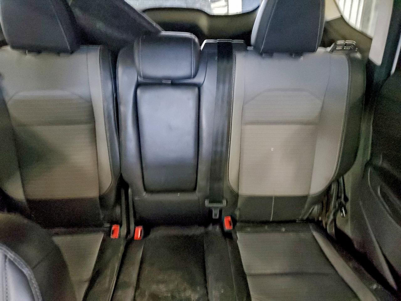 2017 FORD ESCAPE SE photo 19
