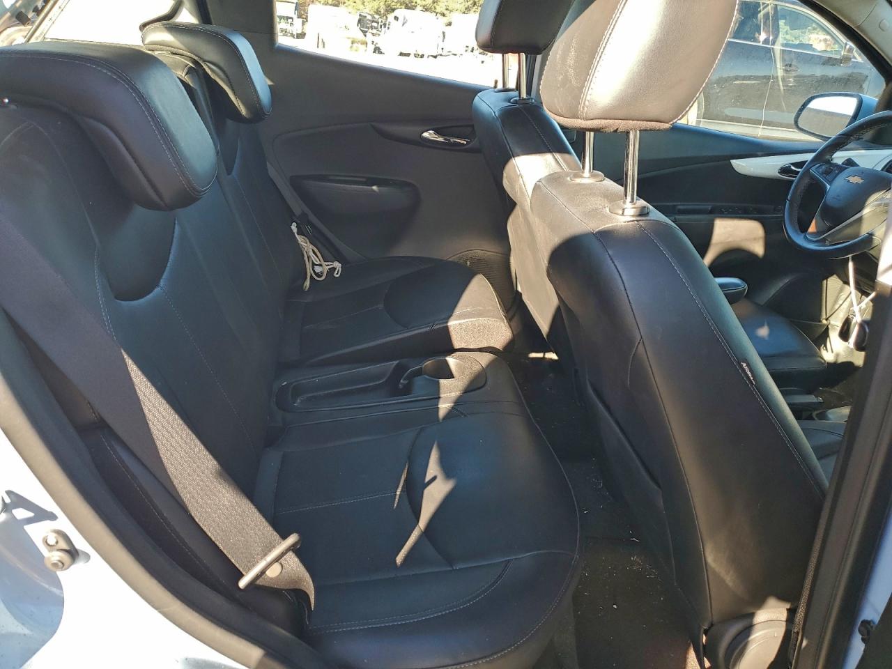 2016 CHEVROLET SPARK 2LT photo 28