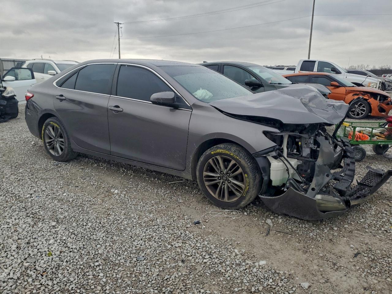 2017 TOYOTA CAMRY LE photo 7