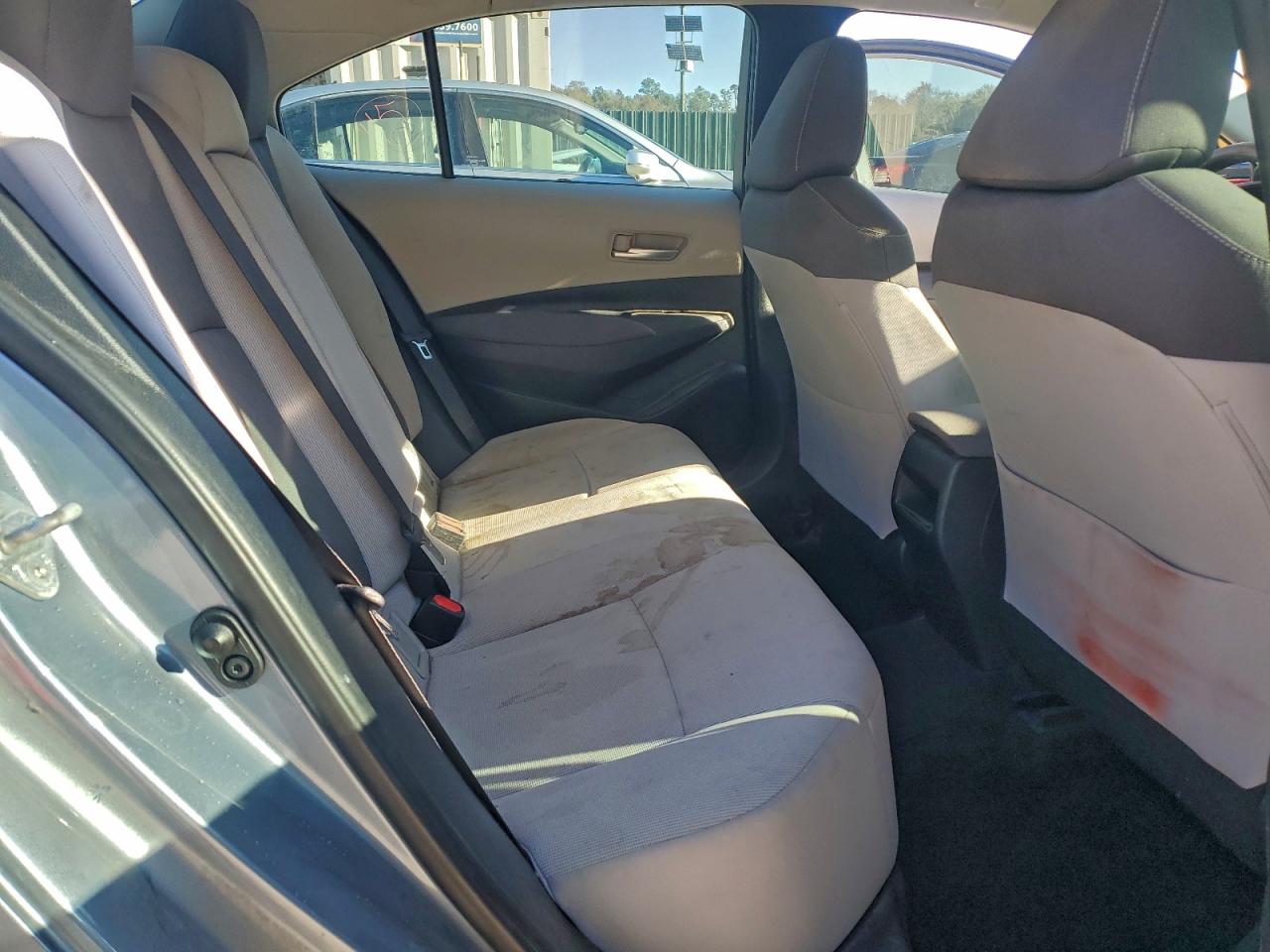 2020 TOYOTA COROLLA LE photo 10