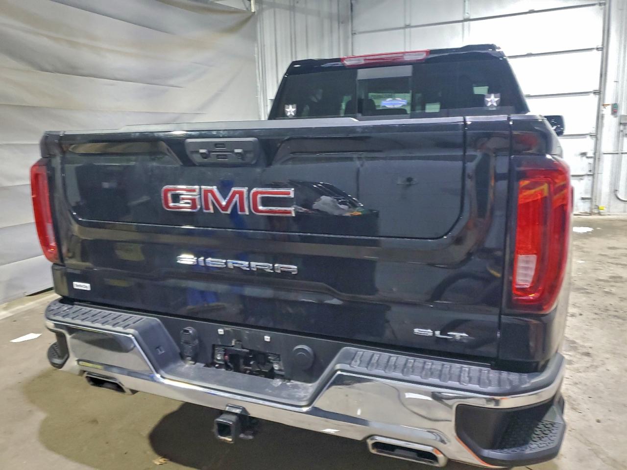 2025 GMC SIERRA K1500 SLT photo 6