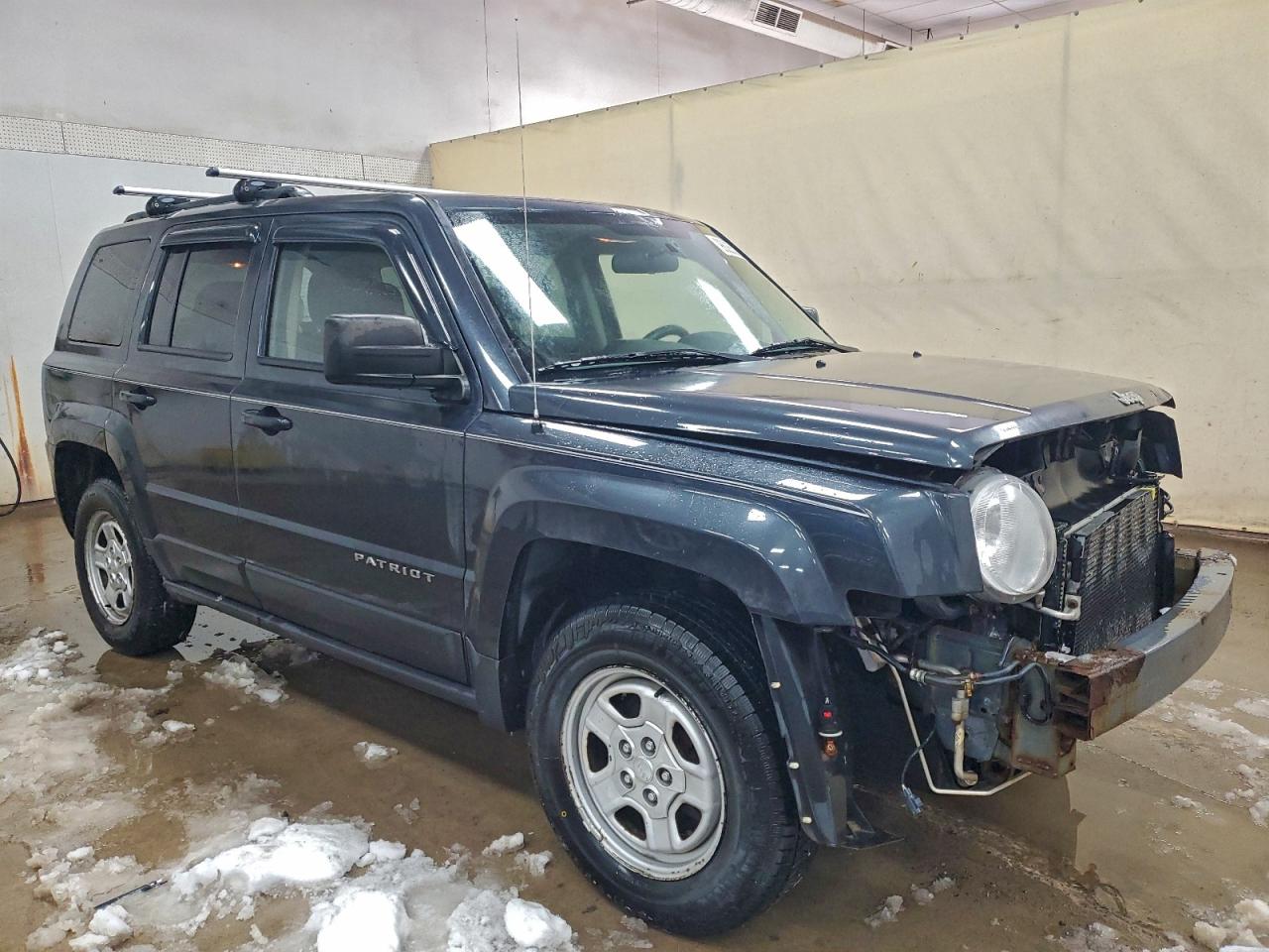 2015 JEEP PATRIOT photo 4