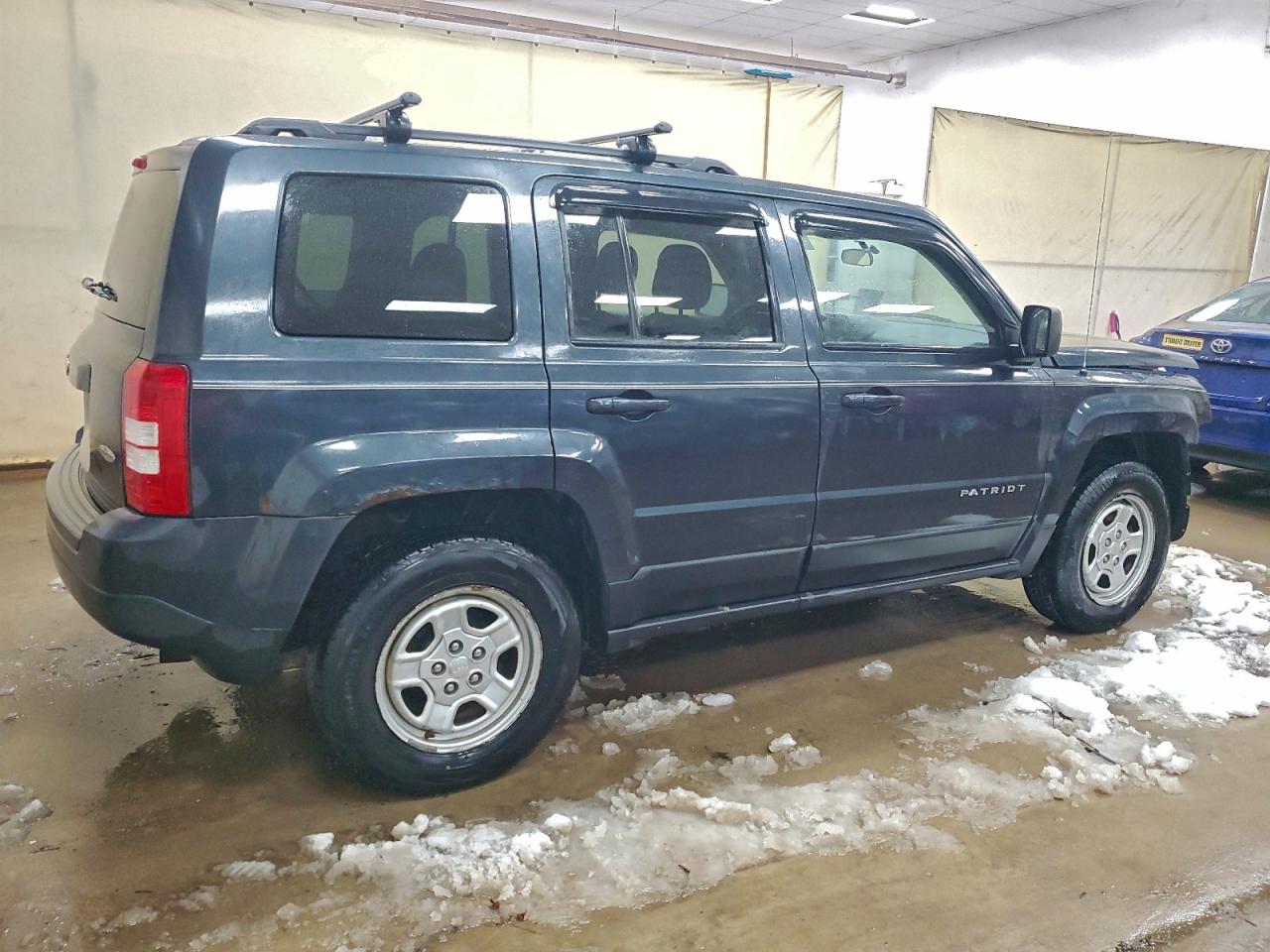 2015 JEEP PATRIOT photo 3