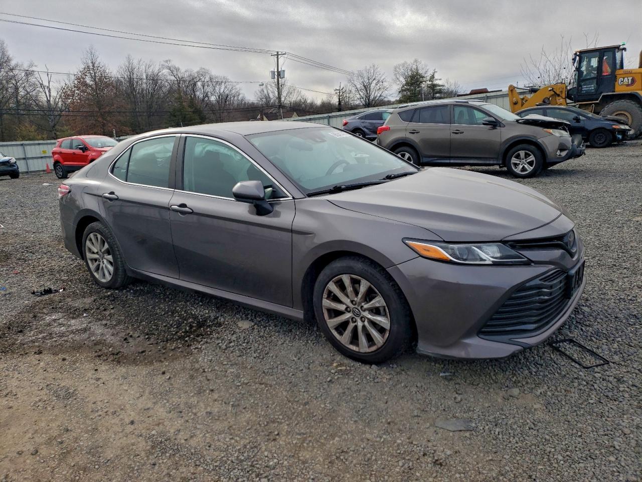 2020 TOYOTA CAMRY LE photo 7