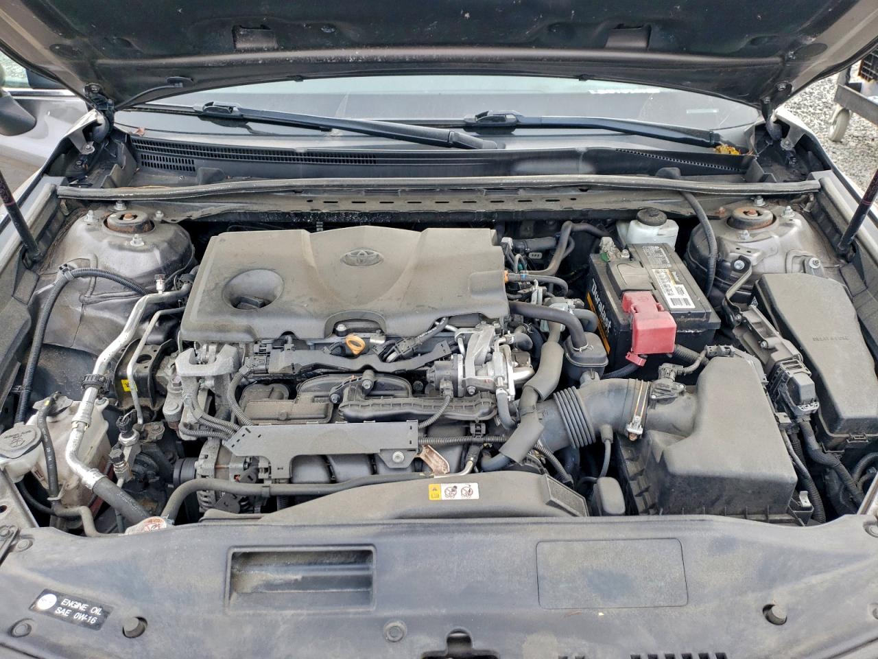 2020 TOYOTA CAMRY LE photo 21