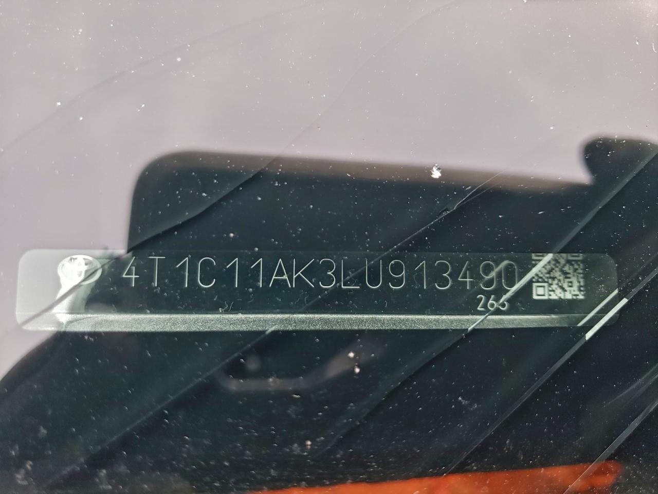 2020 TOYOTA CAMRY LE photo 23